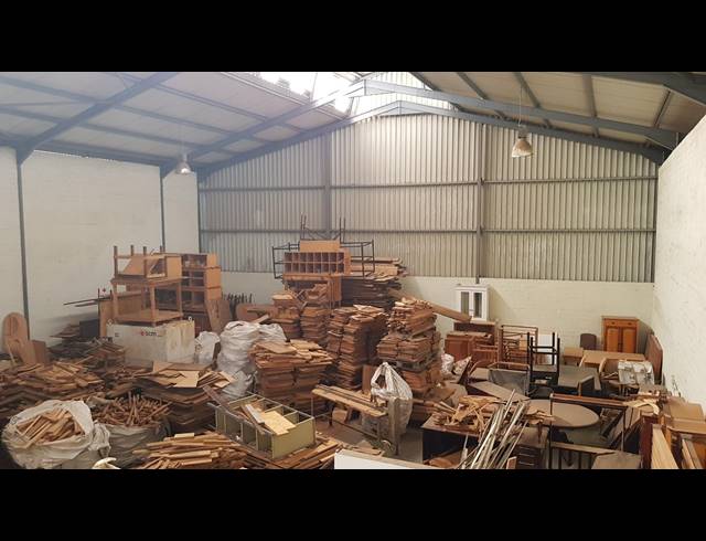 450M² FACTORY TO LET IN TRIANGLE FARM